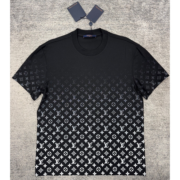 Louis Vuitton Monogram Gradient Black White Logo Short Sleeve T-Shirt Medium M - Picture 2 of 16